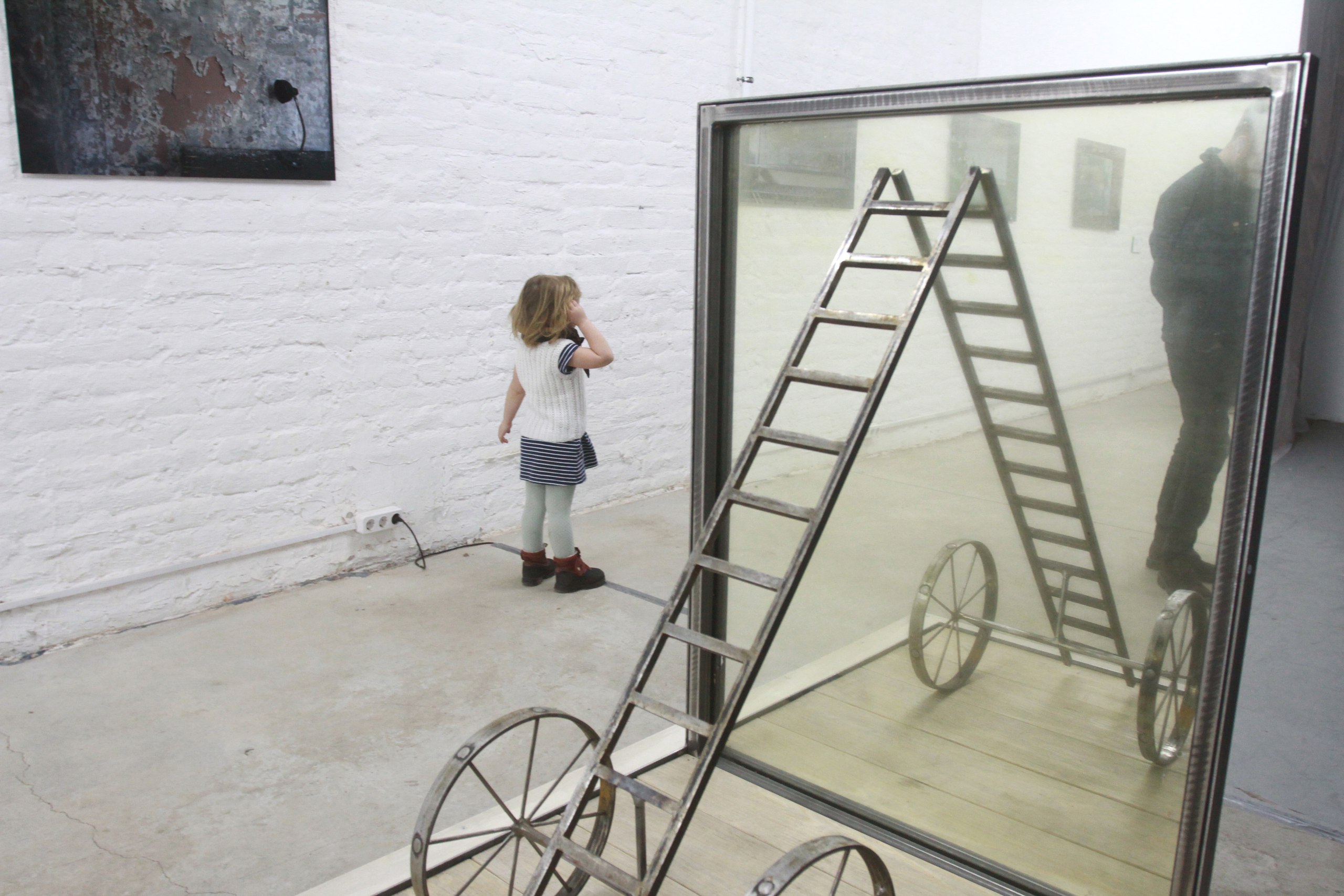 На выставки были представлены инсталяции